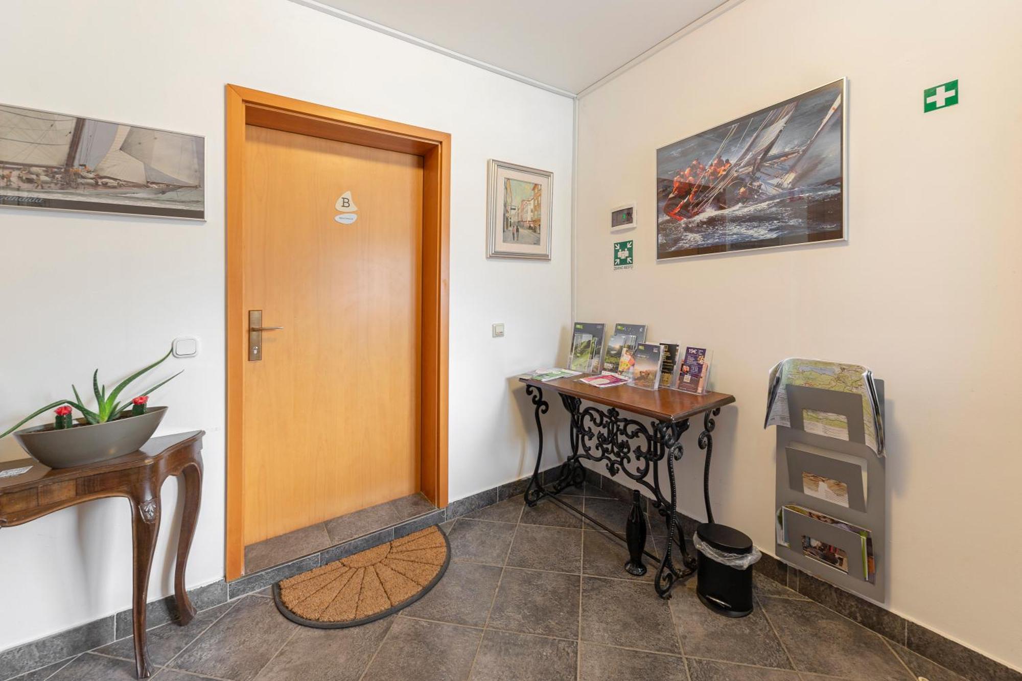 Vila Art Ljubljana Bagian luar foto